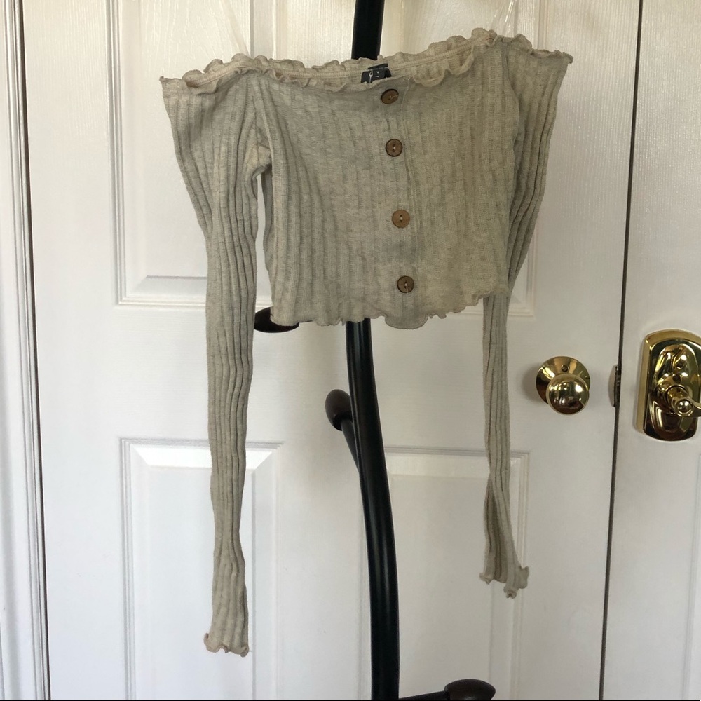 Off the Shoulder Crop Top